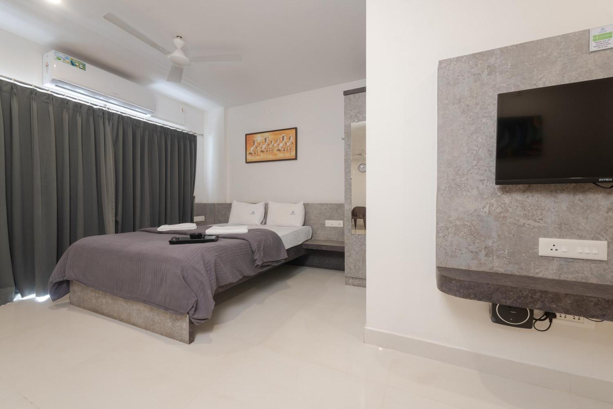 Manipal Atalia Service Apartments Eksteriør bilde