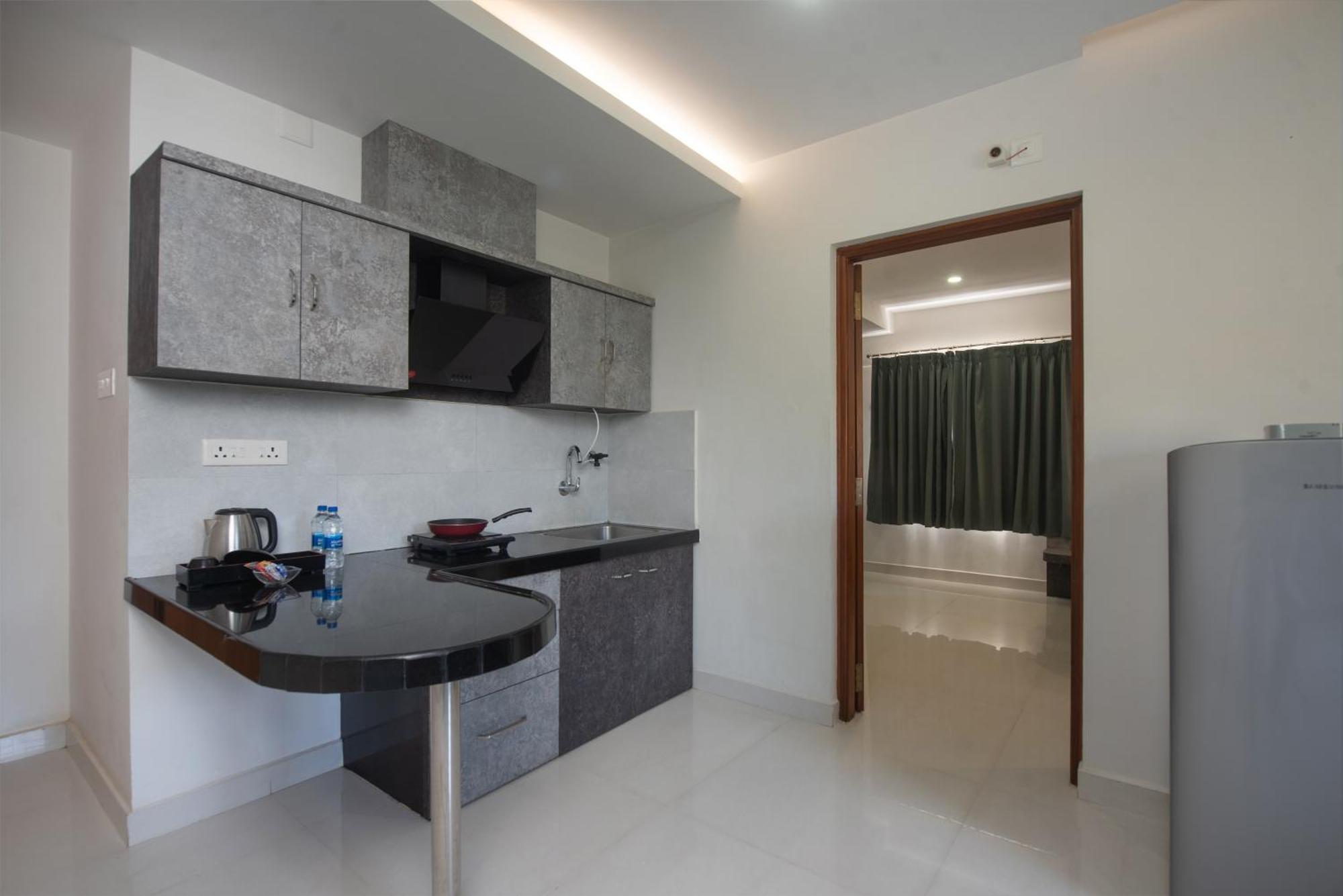 Manipal Atalia Service Apartments Eksteriør bilde