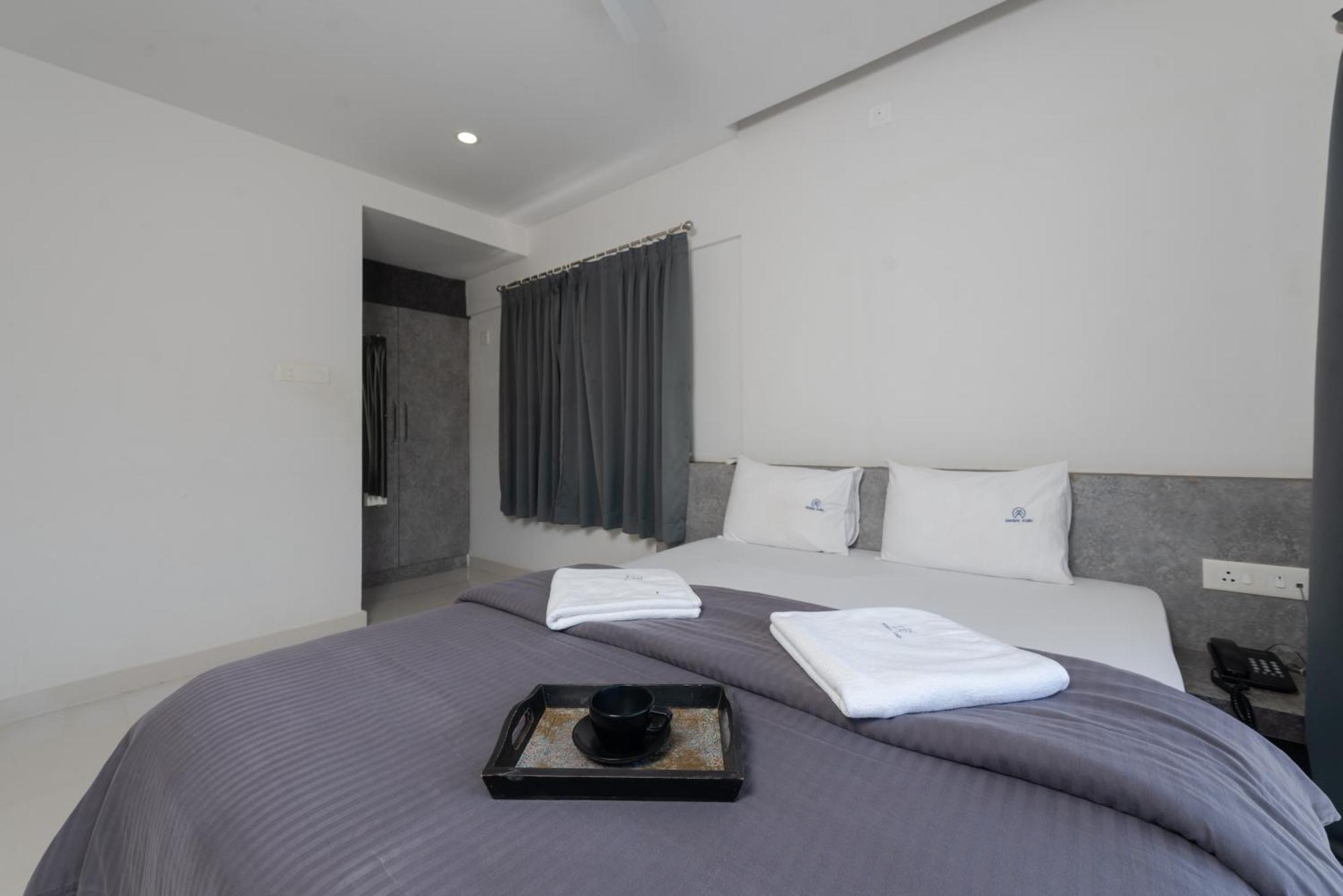 Manipal Atalia Service Apartments Eksteriør bilde